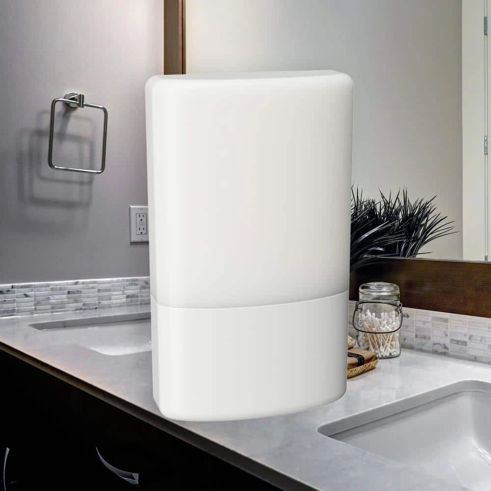 Madison Shade Automatic LED Night Light by Westek 2 Madison Shade Automatic LED Night Light by Westek - Image 2